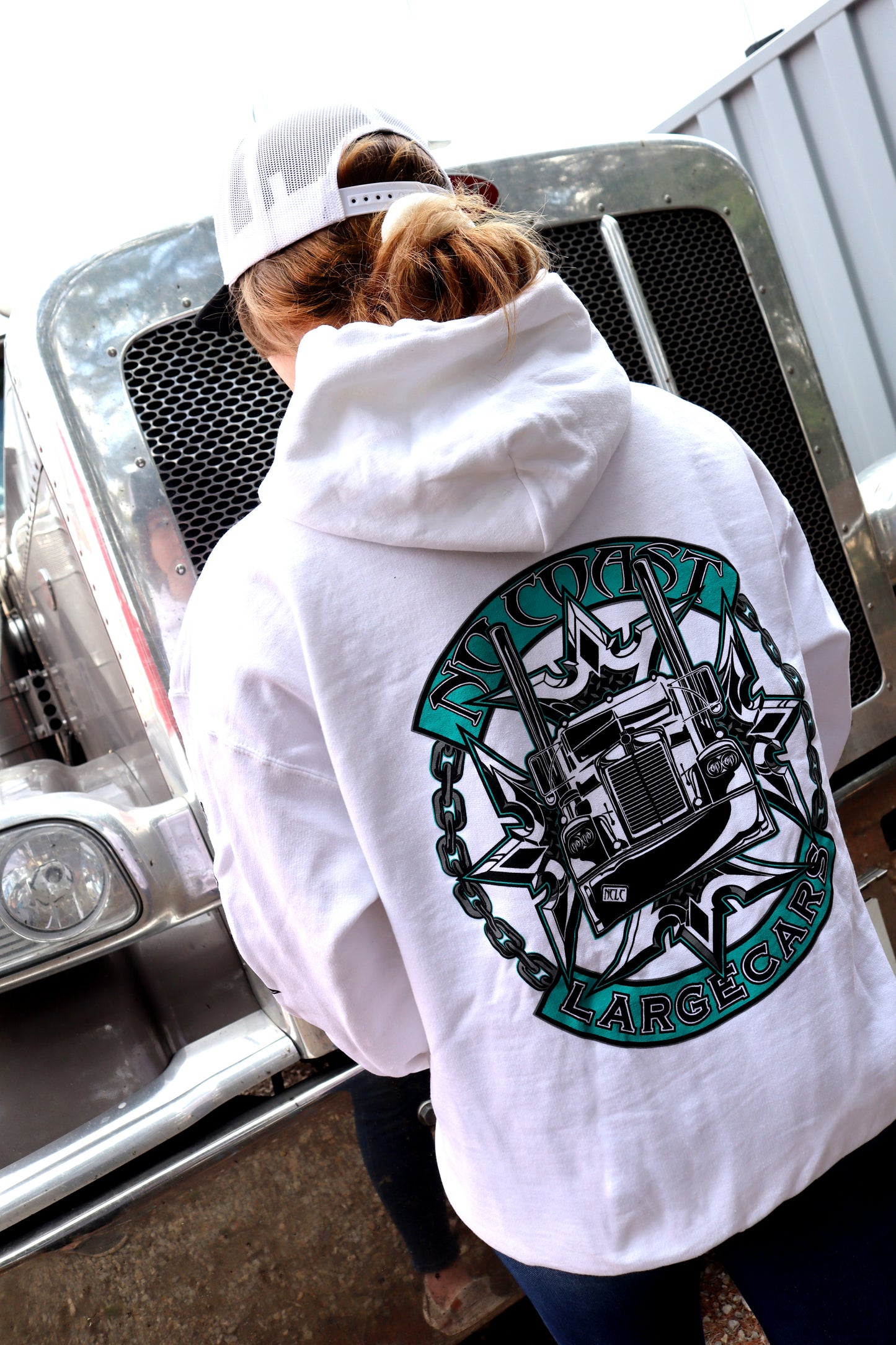 NCLC WHITE CHAIN HOODIE