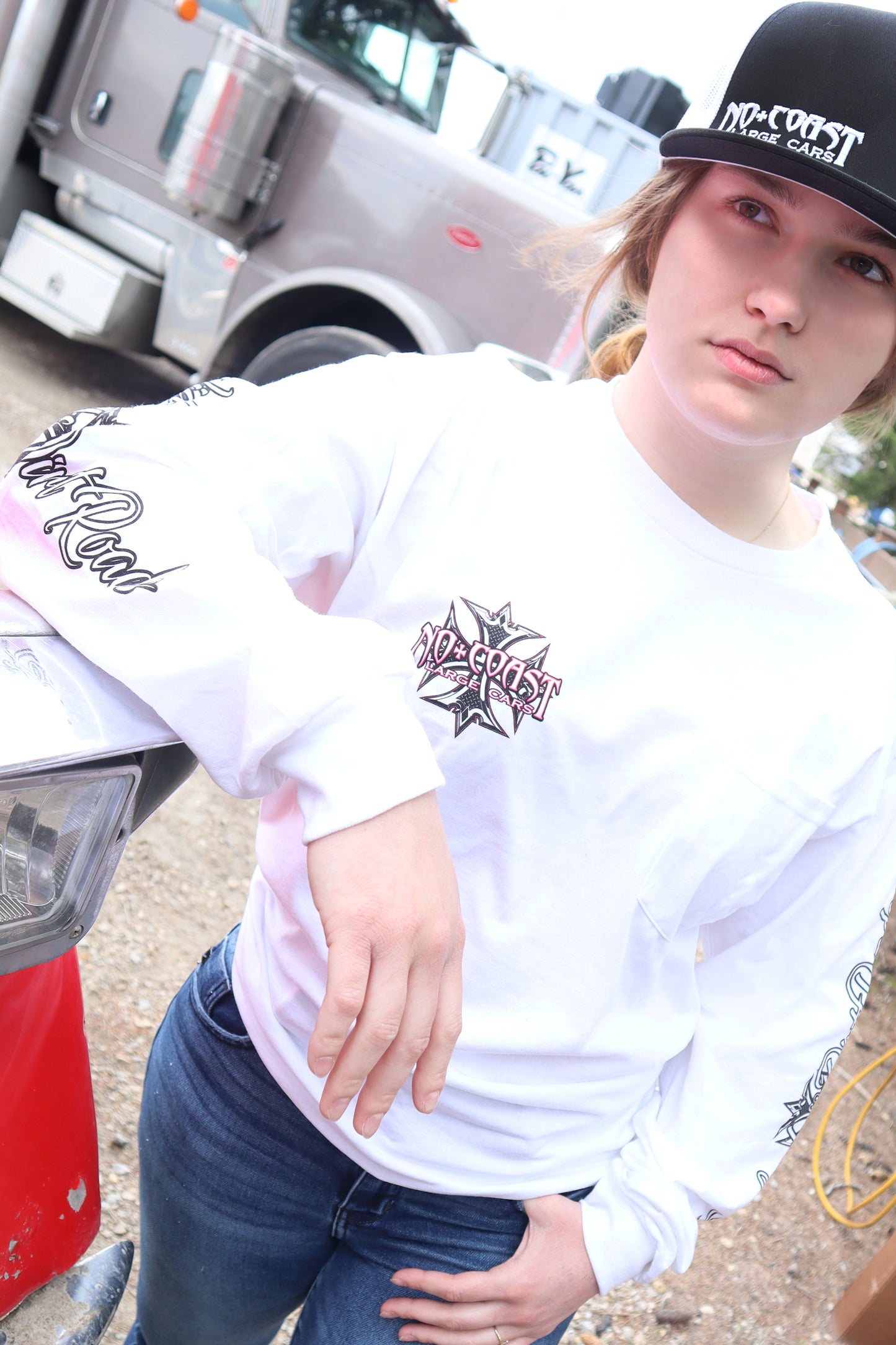 NCLC WHITE SHORT SLEEVE CHAIN